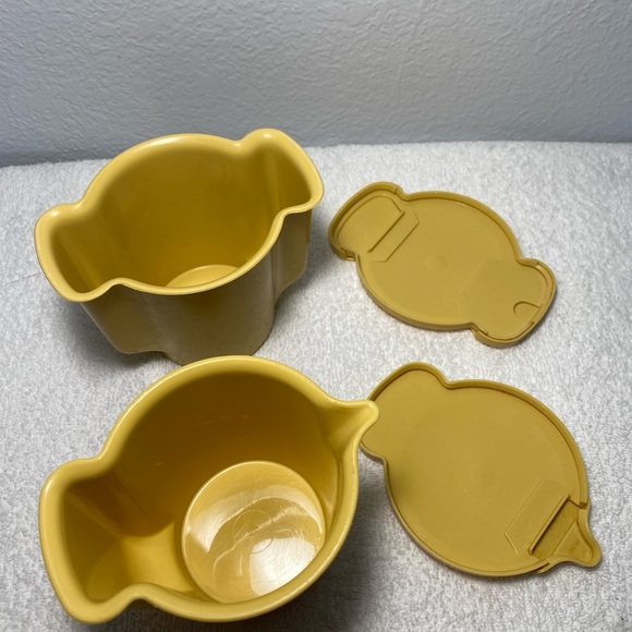 Tupperware Yellow Storage Containers - Picture 5 of 8